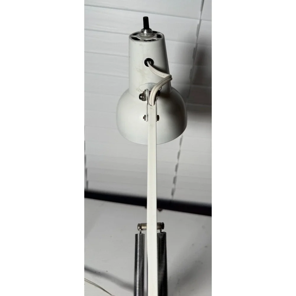 Vintage MCM LUXO Desk Lamp Industrial White w/ Base* TESTED Pixar